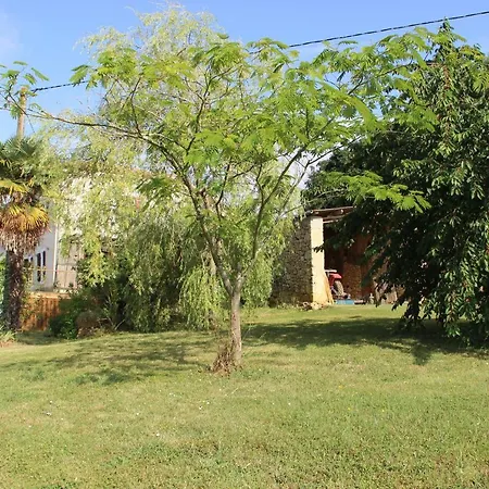 Maison Youkie Farmhouse